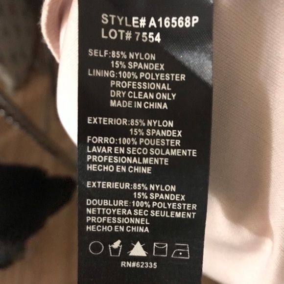 Beaty & Adam Lace V-Neck Mermaid Gown - Picture 6 of 7